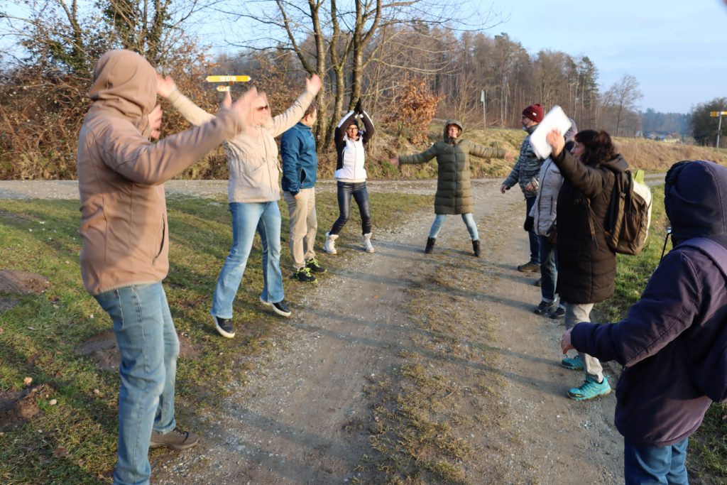 Gruppendynamische Aktion